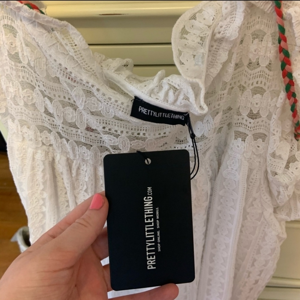 NWT White Dress Pretty Little Thing - Picture 4 of 5